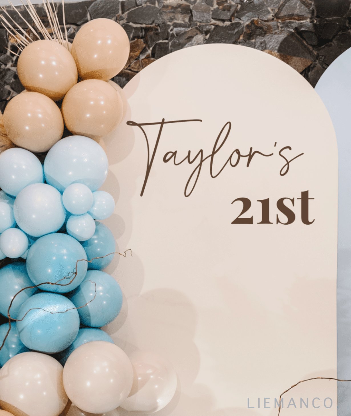 Customizable 21st' birthday decal in elegant script for birthday arch decor, perfect for personalized milestone birthday celebrations.
